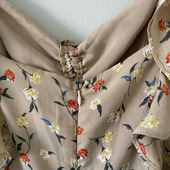 J.O.A. Beige Floral Mini Dress Ruched Tan - Picture 11 of 13